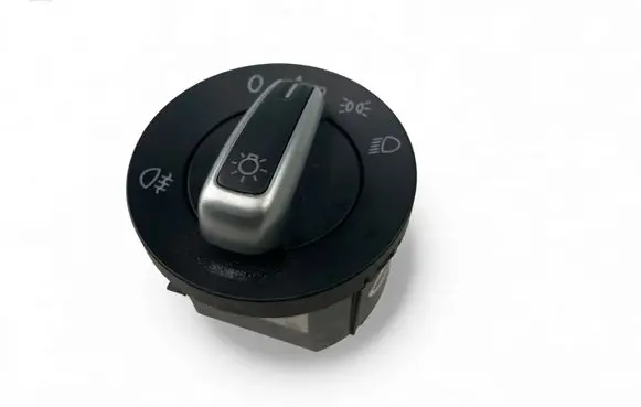 Volkswagen PASSAT B7 Light switch