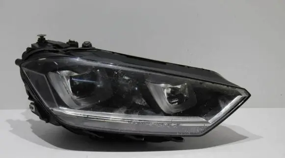 Volkswagen Golf Sportsvan Headlight/headlamp 517941044B 90067948