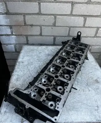BMW 5 F10 F11 Engine head 7800003