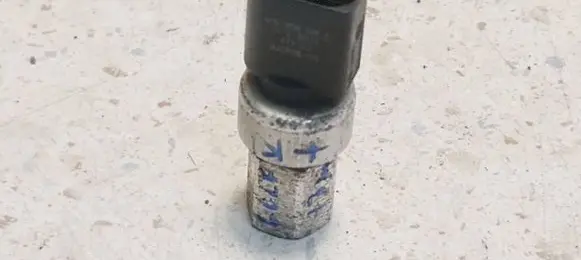 Air conditioning (A/C) pressure sensor