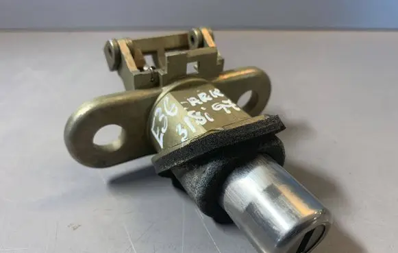 BMW 3 E36 Tailgate exterior lock 51211960245