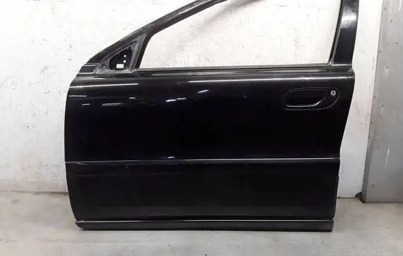 Volvo V70 Front door