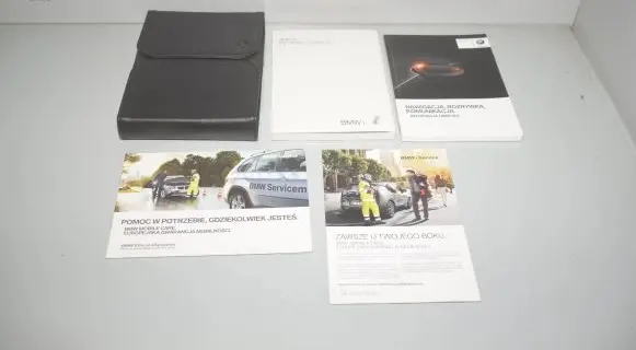 BMW i8 Owners service history hand book 2966981 01402966981 2970569