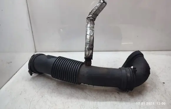 Opel Movano B Air intake hose/pipe 165769532R