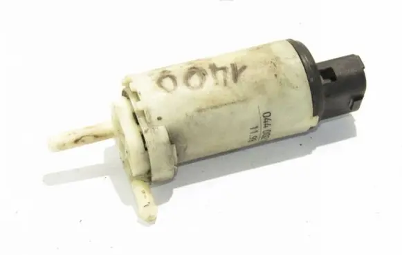 Volvo S70 V70 V70 XC Windscreen/windshield washer pump 04400212V