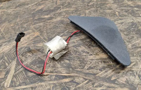 Panel speaker