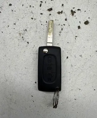 Citroen C4 I Ignition key/card 