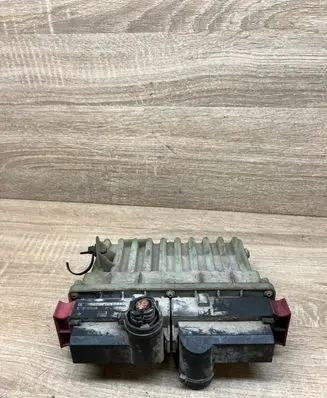 Opel Zafira A Fan control module 24410130 804027