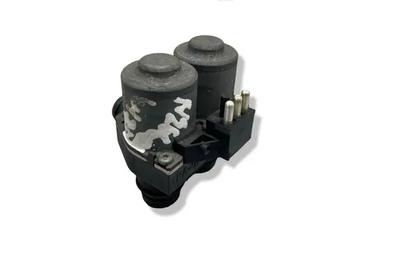 Mercedes-Benz SLK R170 Coolant heater control valve 0018307784