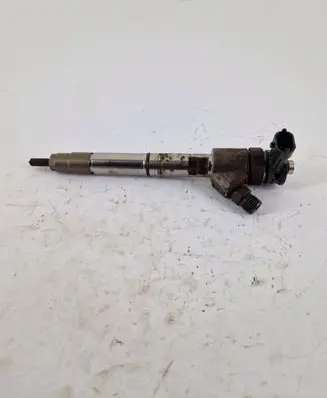 KIA Sorento Fuel injector 338002F610