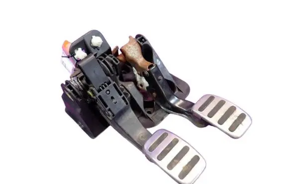 Fiat 500 Pedal assembly