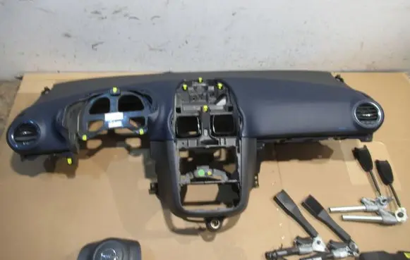 Opel Corsa D Dashboard