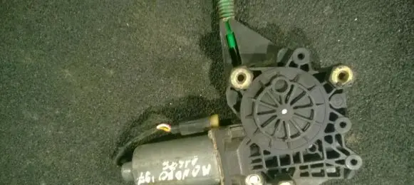 Ford Mondeo MK II Rear door window regulator motor 0130821680