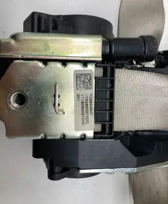 Volvo XC90 Front seatbelt 625831800B