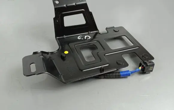 Hyundai Kona I Distronic sensor bracket L0021262
