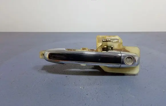 Hyundai Sonata Front door exterior handle