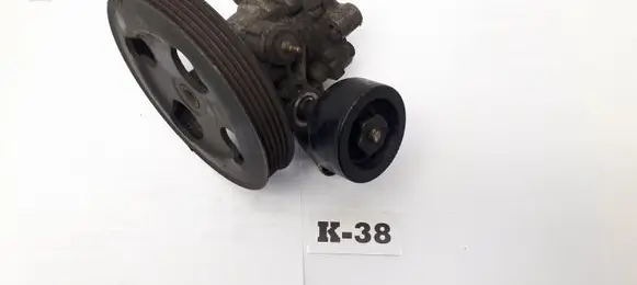 Mitsubishi Space Wagon Power steering pump