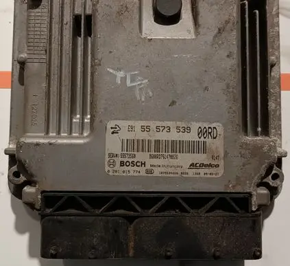Opel Insignia A Engine control unit/module 55573539