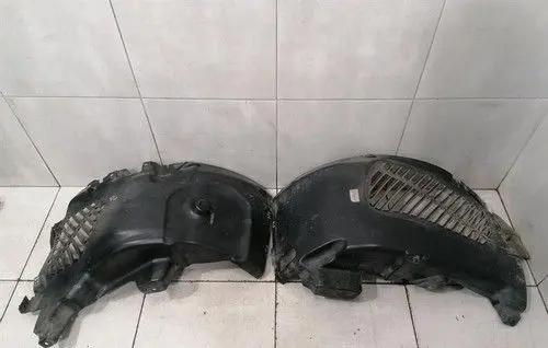 Lamborghini LP 610-4 Front wheel arch liner splash guards 4T0810171