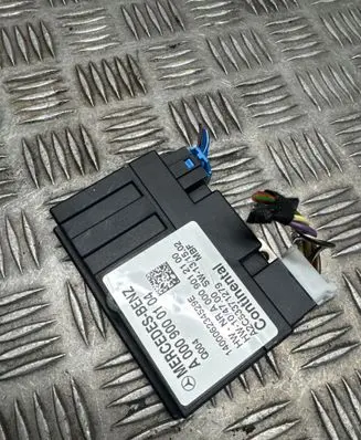 Mercedes-Benz CLA C117 X117 W117 Fuel injection pump control unit/module A0009000104 A0009012100 A2C53371279