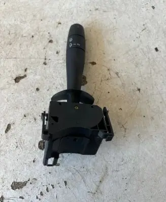 Opel Vivaro Wiper control stalk 8200878343 93862173 E10587684