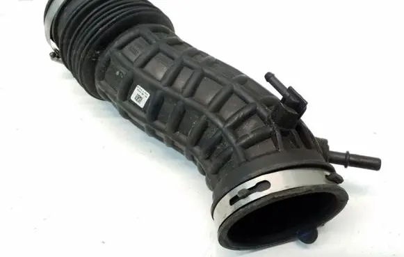Air intake hose/pipe