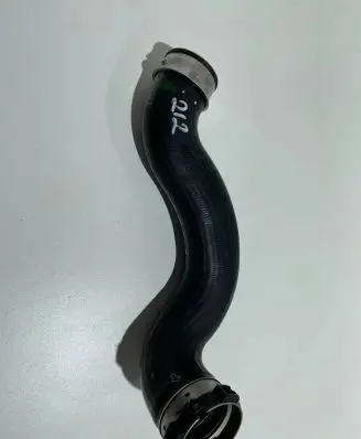 Intercooler hose/pipe