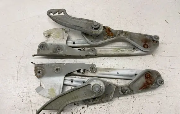 Mercedes-Benz E W124 Engine bonnet/hood hinges 1298870274