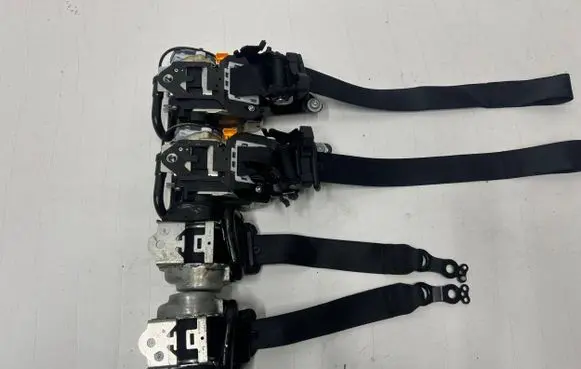 Mercedes-Benz E W238 Set of seat belts 