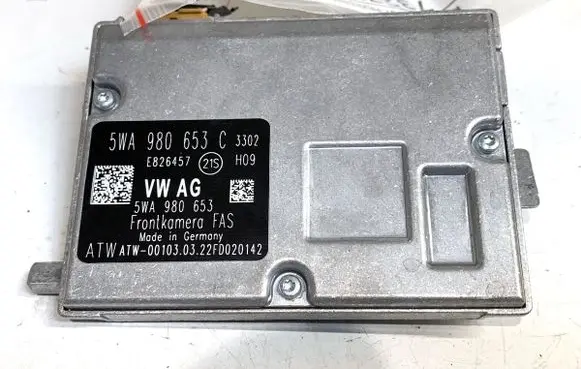 Windshield/windscreen camera