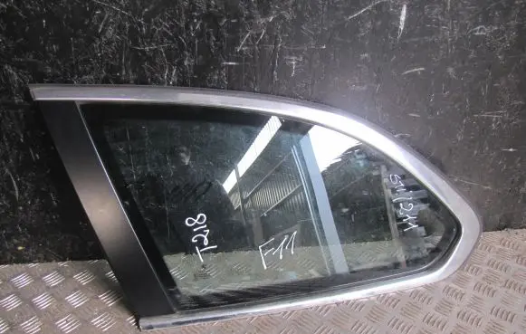 BMW 5 F10 F11 Rear vent window glass STI211