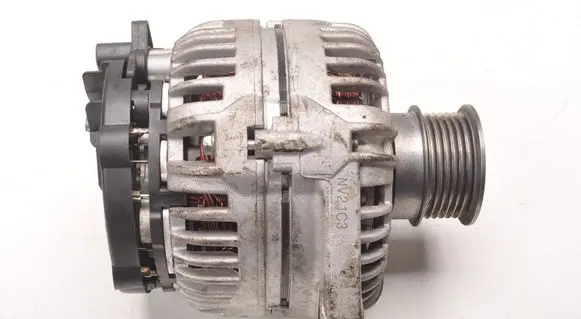 Opel Insignia A Generator/alternator ZAMIENNIK