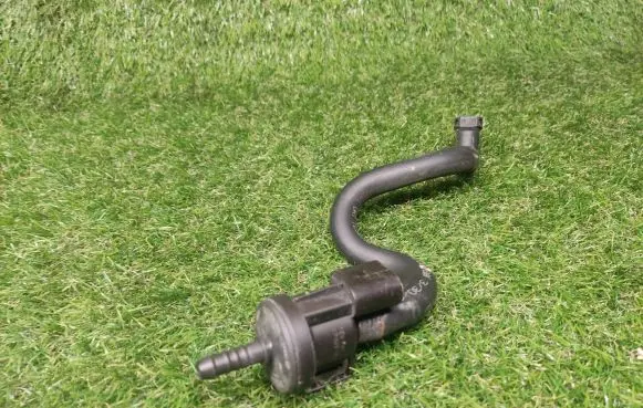Volkswagen PASSAT B6 Electromagnetic valve 06E906517A 0280142431