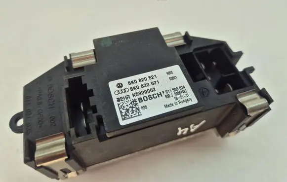 Audi A4 S4 B8 8K Heater blower motor/fan resistor 8K0820521 K5909002