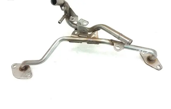 Toyota RAV 4 (XA40) Engine coolant pipe/hose