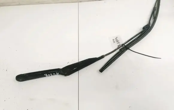 Front wiper blade arm