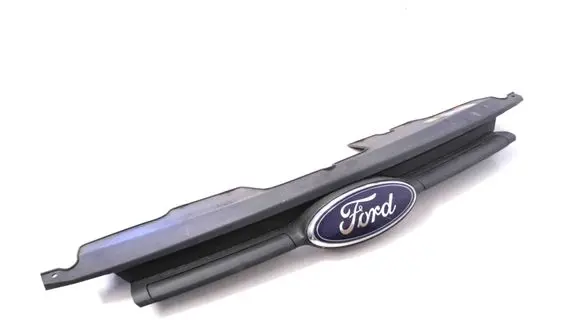 Front bumper upper radiator grill