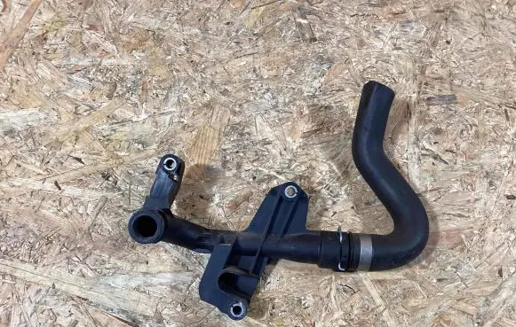 Mercedes-Benz C AMG W205 Engine coolant pipe/hose A2762002052 a2058301701
