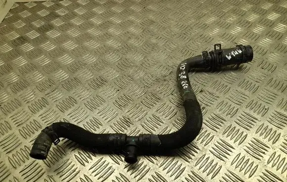 Engine coolant pipe/hose