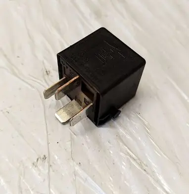 Mercedes-Benz A W169 Other relay A0025421319