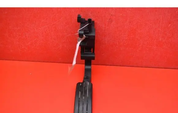 Dacia Dokker Accelerator throttle pedal 180023122R