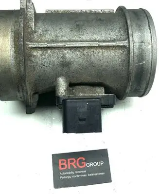 Audi A6 S6 C5 4B Mass air flow meter AFH70M28 I55299 552991