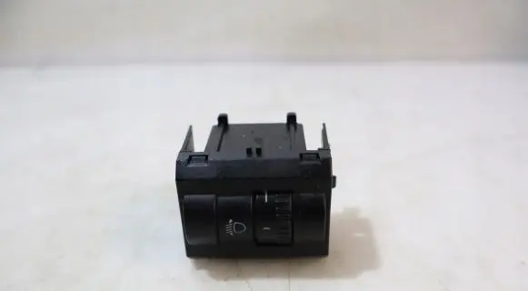 Skoda Fabia Mk3 (NJ) Headlight level height control switch