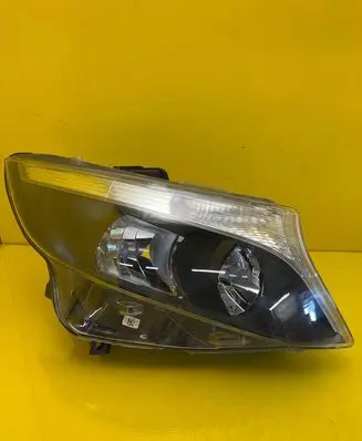 Mercedes-Benz V Class W447 Headlight/headlamp A4479067800