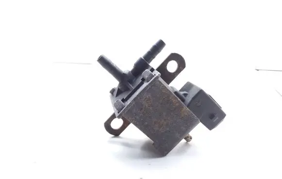 Volkswagen PASSAT B3 Brake central valve 028905283F 72189500