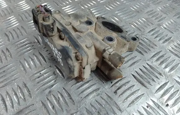Nissan Navara D40 EGR valve 147100U00B