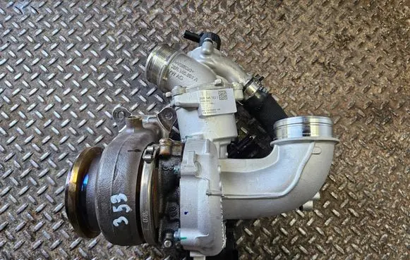 Audi A5 Turbo 06R145702F 06R145861A 06R145655AIT