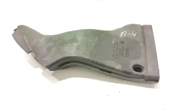 Audi A4 S4 B7 8E 8H Air intake duct part 8E0129618H
