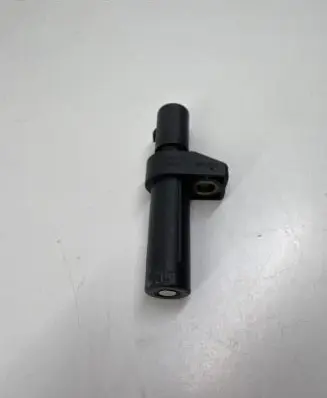 Mercedes-Benz C W204 Crankshaft position sensor A0031532828 2828