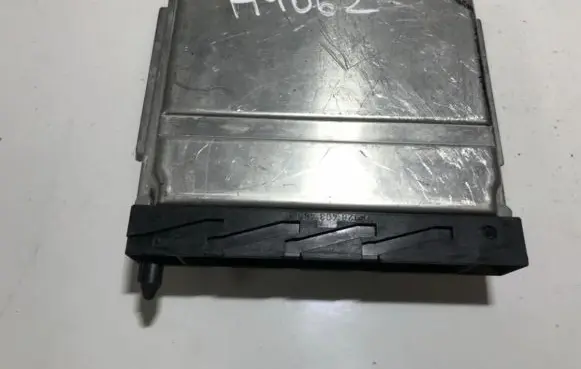 Volvo XC90 Engine control unit/module 0261208290 1039s05977